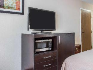 Quality Inn Grand Rapids South-Byron Center Cutlerville Habitación foto
